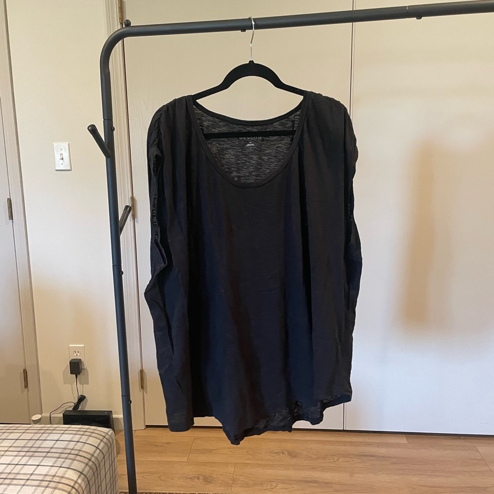 Caslon Black Everyday Muscle Tee